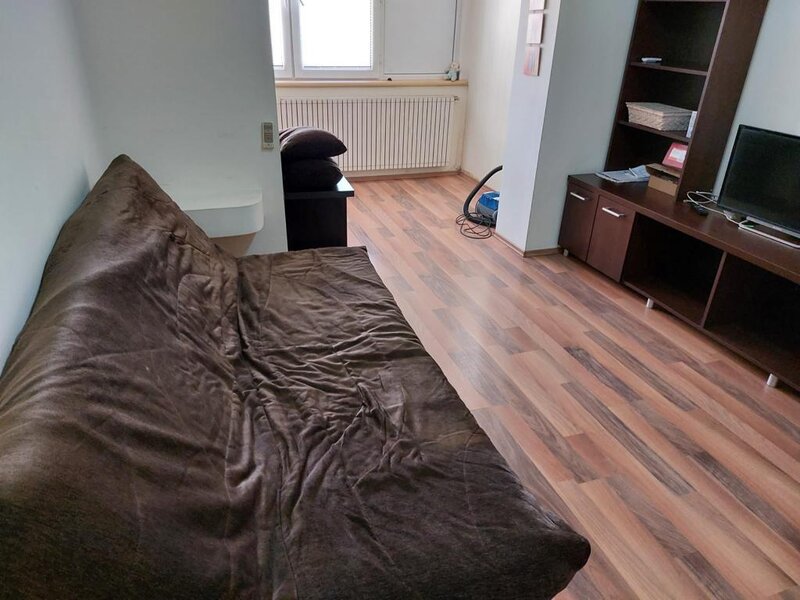 Brancoveanu, apartament 2 camere, centrala proprie, 5 minute metrou.