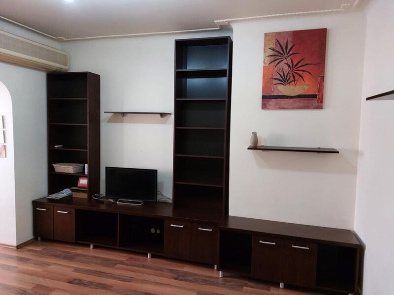 Brancoveanu, apartament 2 camere, centrala proprie, 5 minute metrou.