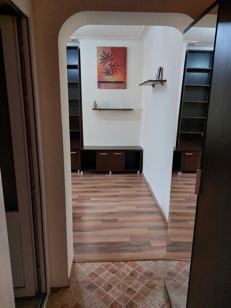 Brancoveanu, apartament 2 camere, centrala proprie, 5 minute metrou.